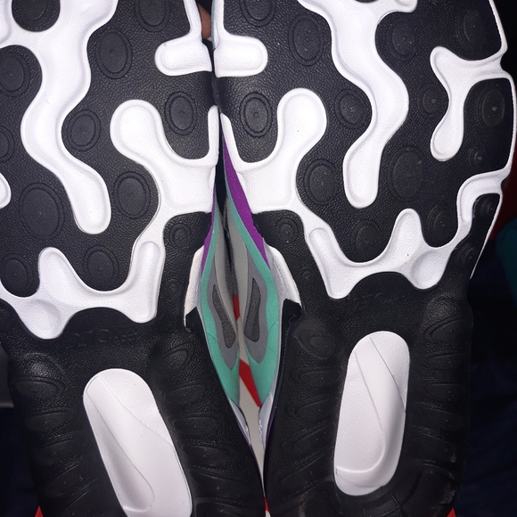 Nike Air Max 27 React - Picture 5 of 9